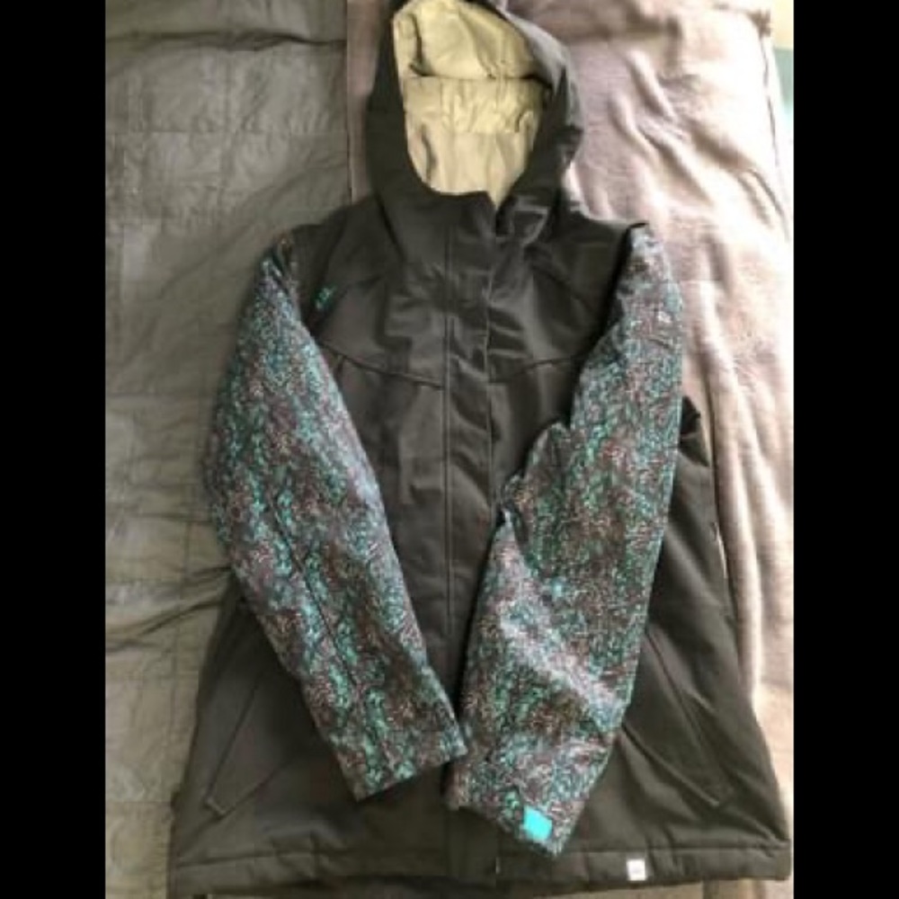 Women’s RIDE Snowboarding Jacket